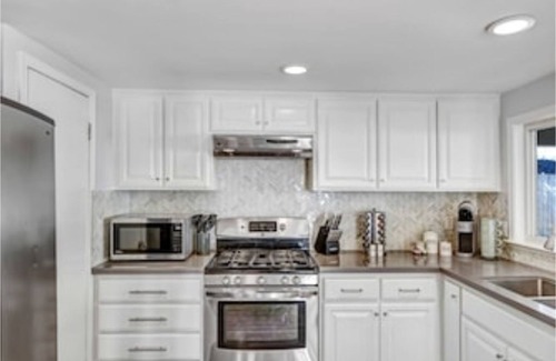 Southwest Santa Rosa House | Escape to Wine Country with Friends & Family