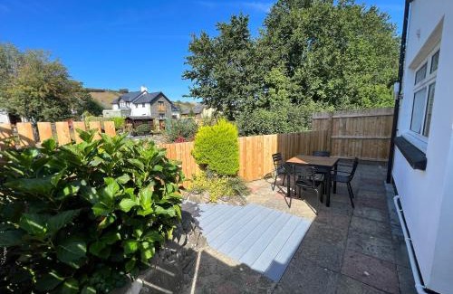 Llanrhystud House | Escapism Wales Gwalia