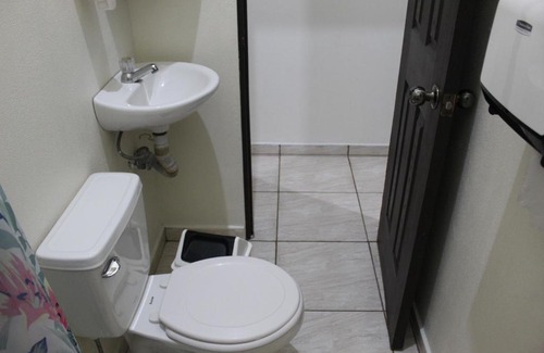 Copa Blanca House | ESKALAMI LODGING
