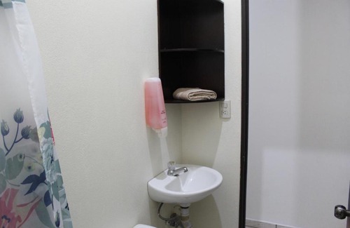 Copa Blanca House | ESKALAMI LODGING