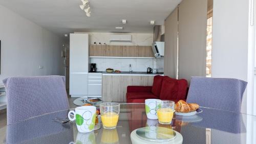 Cala Apartment | ESMERALDA sea front apartment