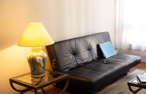 Historic Center Apartment | Espaço Contemporâneo, Localizado no centro histórico de Petrópolis.