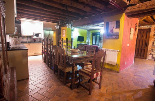 Munoveros House | Espaciosa Casa Rural Pet Friendly muy Cerca de Madrid
