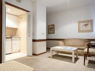 Cuatro Caminos Apartment | Espahotel Plaza Basílica