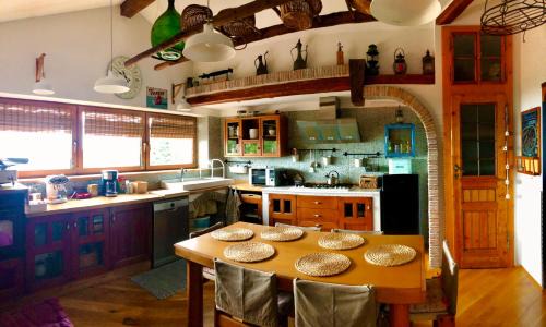 Roiano-Gretta-Barcola-Cologna-Scorcola Apartment | ESPERIA casa vacanza
