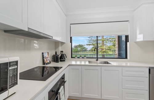 Thirroul Apartment | Esplanade Escape Beachfront Family Bliss