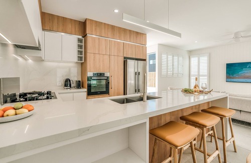 Peregian Beach House | Essence Peregian- Saltbush 5 Bedroom Luxury Home