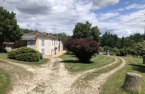 Astaffort House | Estate, pretty farmhouse 190m2, 10pers, 5bedroom, swimming pool, private lakes and woods, fishing
