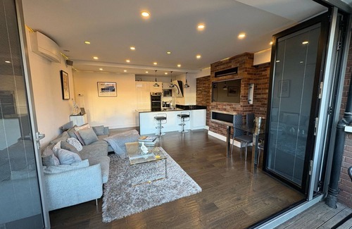 Holborn and Covent Garden Apartment | Estatesmen Selfridges Oxford Street Apartment