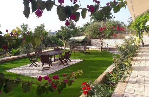 Neratzia House | Estella sorelle 1