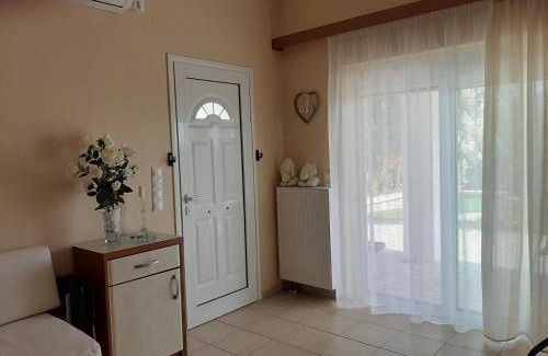 Neratzia House | Estella sorelle 1