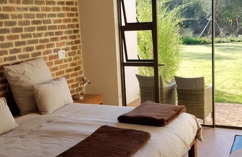 Hekpoort House | Esther's Country Lodge