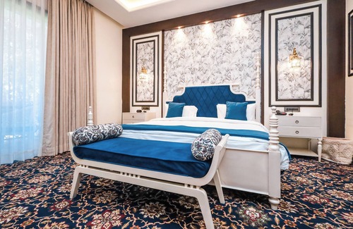 Bassi Hotel | Estherea Blackrock Resort and Spa