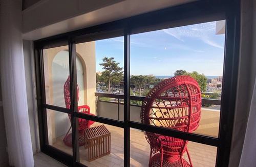 Estoril Condo | Estoril Casino 3 Bedrooms With Pool