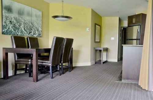Regional District of Nanaimo Apartment | Estuary Escape - 1BDRM - Full Kitchen