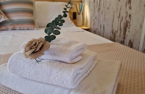 Belpasso Cabin | Etna Koru Glamping Experience (Water)