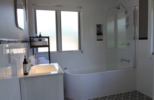 Eumundi Bed & Breakfast | Eumundi Gridley Homestead B&B
