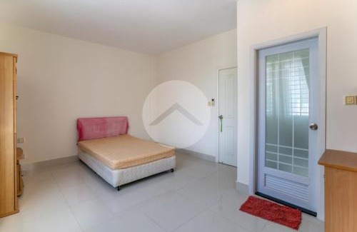 Mean Chey House | EuroPark Green Villa