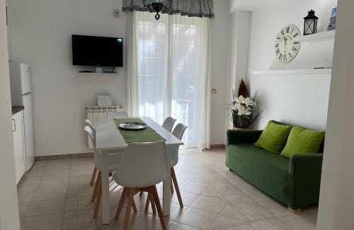 Riposto House | Euthalia