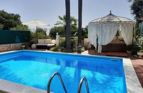 Riposto House | Euthalia