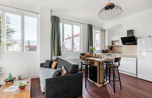 Charpennes - Charmettes Apartment | Evasion Lyonnaise - Light & Comfort ✨