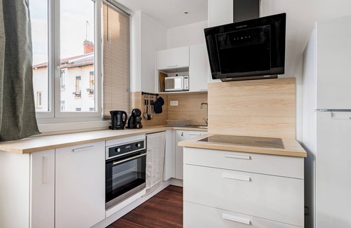 Charpennes - Charmettes Apartment | Evasion Lyonnaise - Light & Comfort ✨