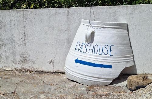 Mochos House | Eve's house