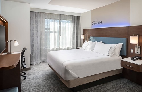 Alpharetta Hotel | EVEN Hotel Alpharetta - Avalon Area by IHG