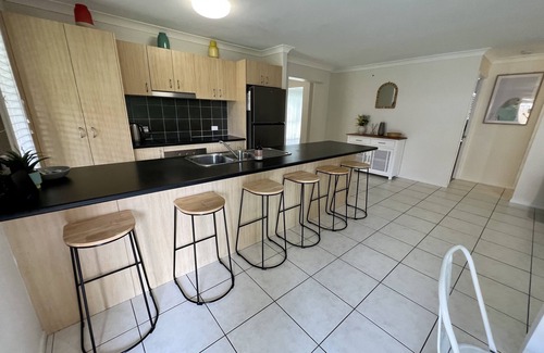 Sandstone Point House | Events @Sandstone Point Hotel! Bribie Beaches, Pet friendly Family Home