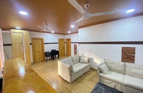 Mathiveri House | Ever Blue Guest House