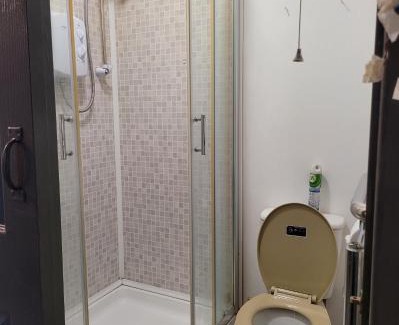 Havering Apartment | Evergreen 2bedroom-sleeps up to 7,2 bathroom