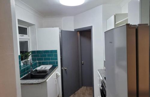 Havering Apartment | Evergreen 2bedroom-sleeps up to 7,2 bathroom