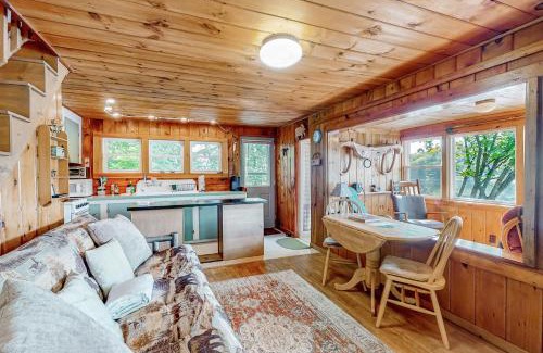 Litchfield House | Evergreen Cottage