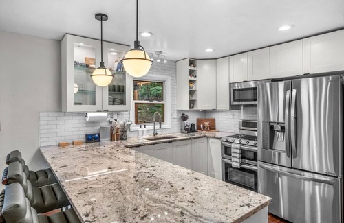 Hangen Ranch And M and B Apartment | Evergreen Hideaway: Game Room, Sauna + Fire Pit