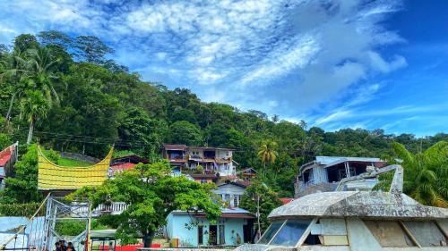 Padang House | Evergreen Lodge