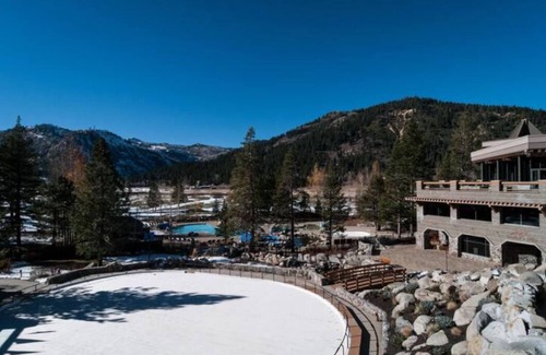 Olympic Valley Condo | Everline Resort & Spa: Valley View 2Q Rm. Ski, skate, golf, pools, spa, tennis
