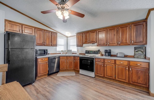 Elizabethton House | Every Fisherman's Dream! Located on the beautiful Watauga River!