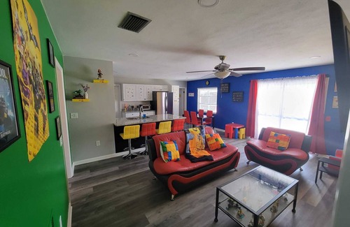 Cypress Gardens House | Everything is Awesome at this Lego Themed Pool House 4/2, 1 Mile From Legoland