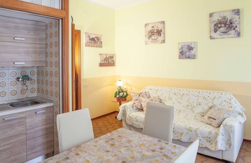 Diano Marina Apartment | Eveten 1 - apartment for 4, in town centre, 500 metres from the beach, with parking