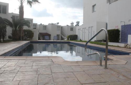 Peyia Town Apartment | Evros Peyia & Coral Bay Seaview Apartment