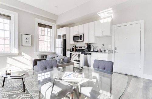 Jefferson Manor Apartment | Excellent Alexandria West 1BR w/W/D, nr Waterfront, by Blueground