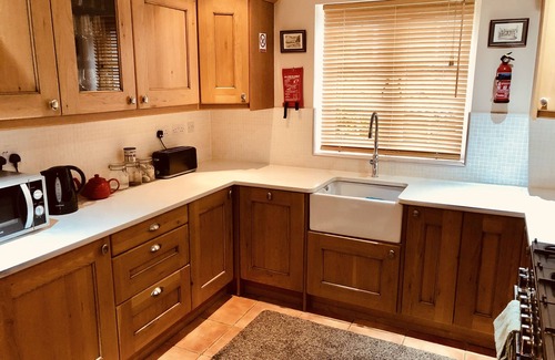 Tarporley House | Excellent Holiday Cottage, Tarporley Village Centre