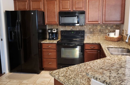 Provincetowne House | Excellent South Charlotte Location! Ballantyne Corporate Rental 28277