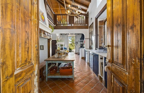 Sao Clemente Villa | Exceptional 6 Bedroom Villa with Private Pool, large gardens and stunning views