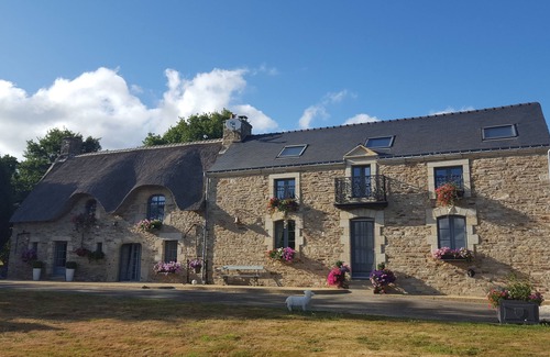 Brandivy House | Exceptional setting in the heart of nature, private pool, sauna!