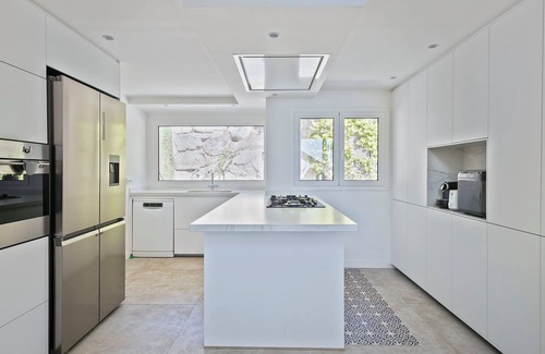 Sant Andreu de Llavaneres Villa | Exclusive Luxury Villa near Barcelona
