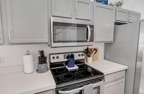 Indian Trails House | *EXCLUSIVE 3-bedroom w/heated private pool*