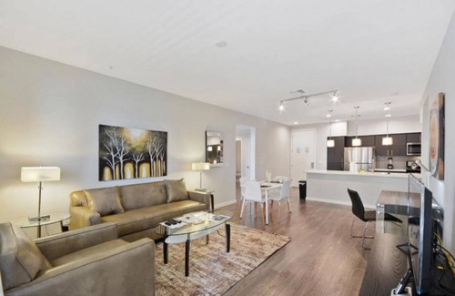 Menlo Park Condo | Exclusive Amenities: 2BR Condo near Facebook in Menlo Park