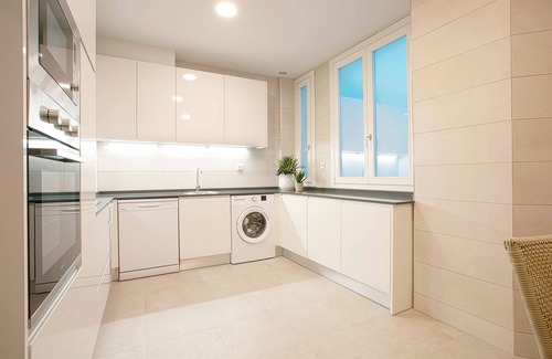 Cortes Apartment | Exclusive Apartment in Madrid Center. Madrazo I