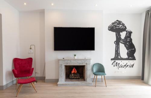 Embajadores Apartment | Exclusive BANKSY DOWNTOWN, by MONARO*